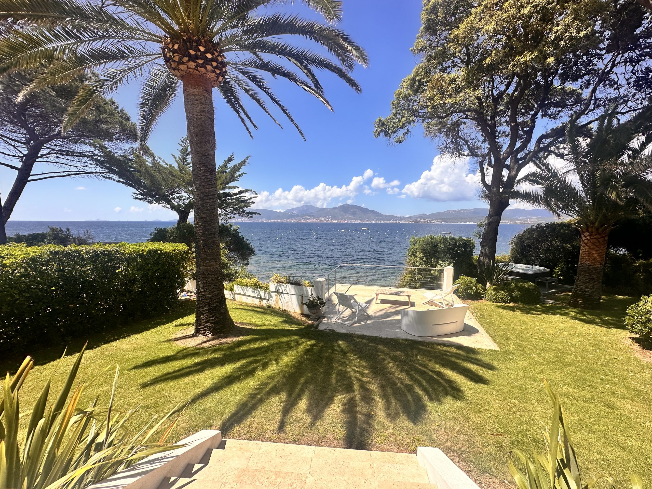Extérieur 7